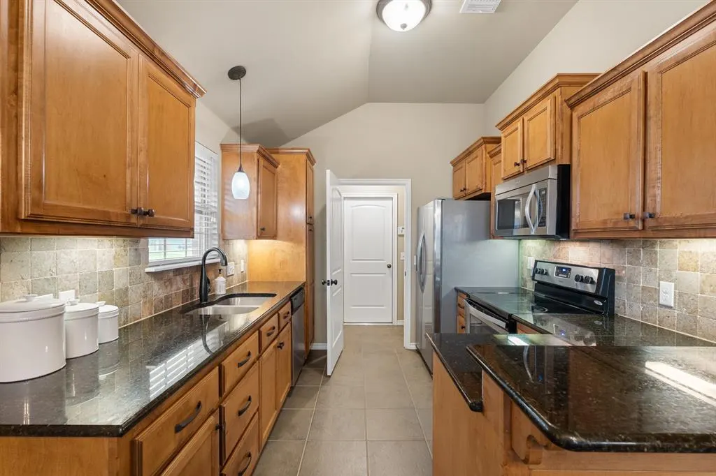 Photo 16 — 4409 Boardwalk Avenue, Oklahoma City, OK 73160