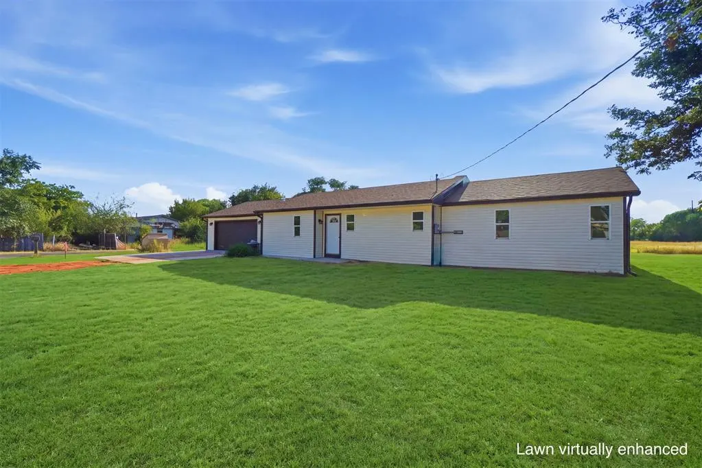 Photo 4 — 801 N Terrace Avenue, Sayre, OK 73662