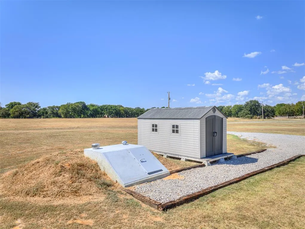 Photo 5 — 1598 Meridian Road, Ardmore, OK 73401