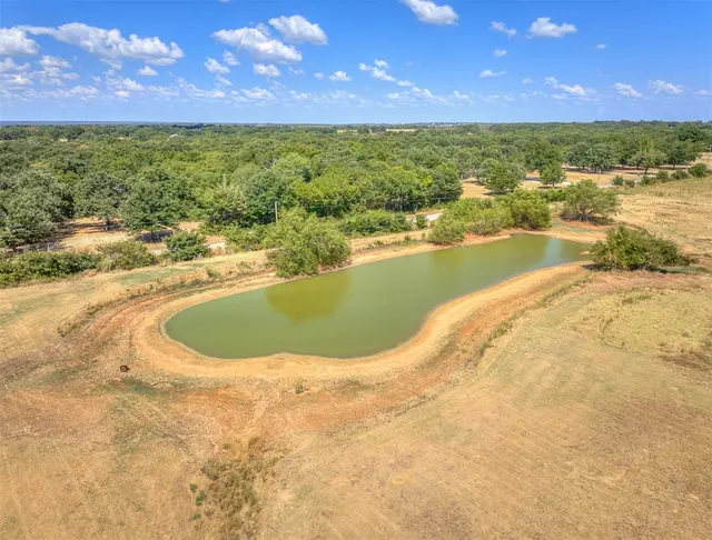 Photo 8 — 1598 Meridian Road, Ardmore, OK 73401