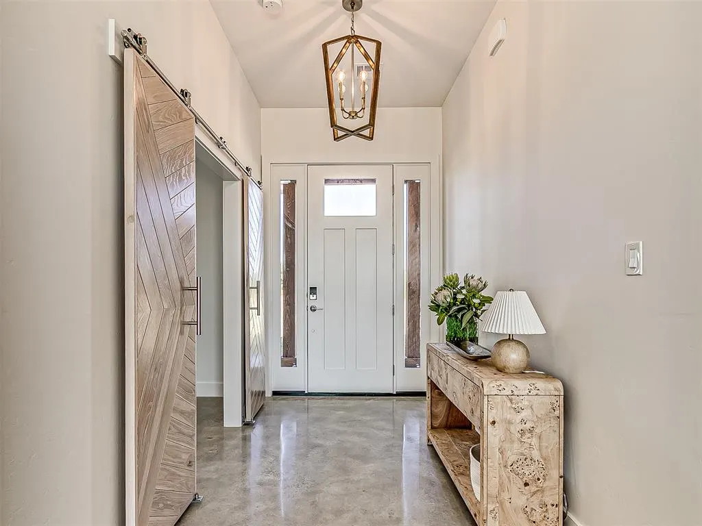 Photo 10 — 1598 Meridian Road, Ardmore, OK 73401