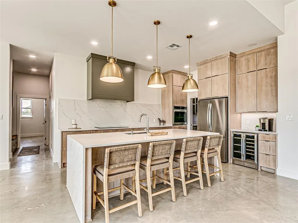 Photo 16 — 1598 Meridian Road, Ardmore, OK 73401