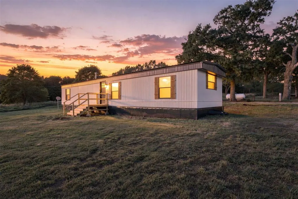 Front exterior — 17000 190th Street, Lexington, OK 73051