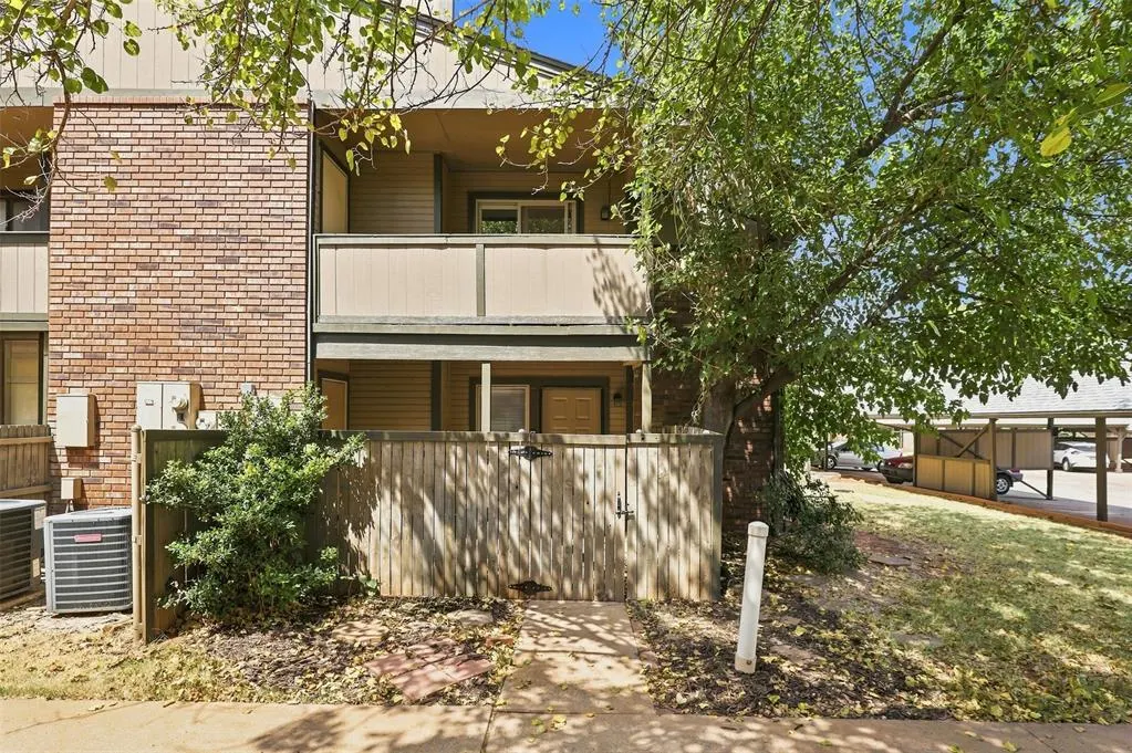 Photo 27 — 11423 Springhollow Road 1204, Oklahoma City, OK 73120