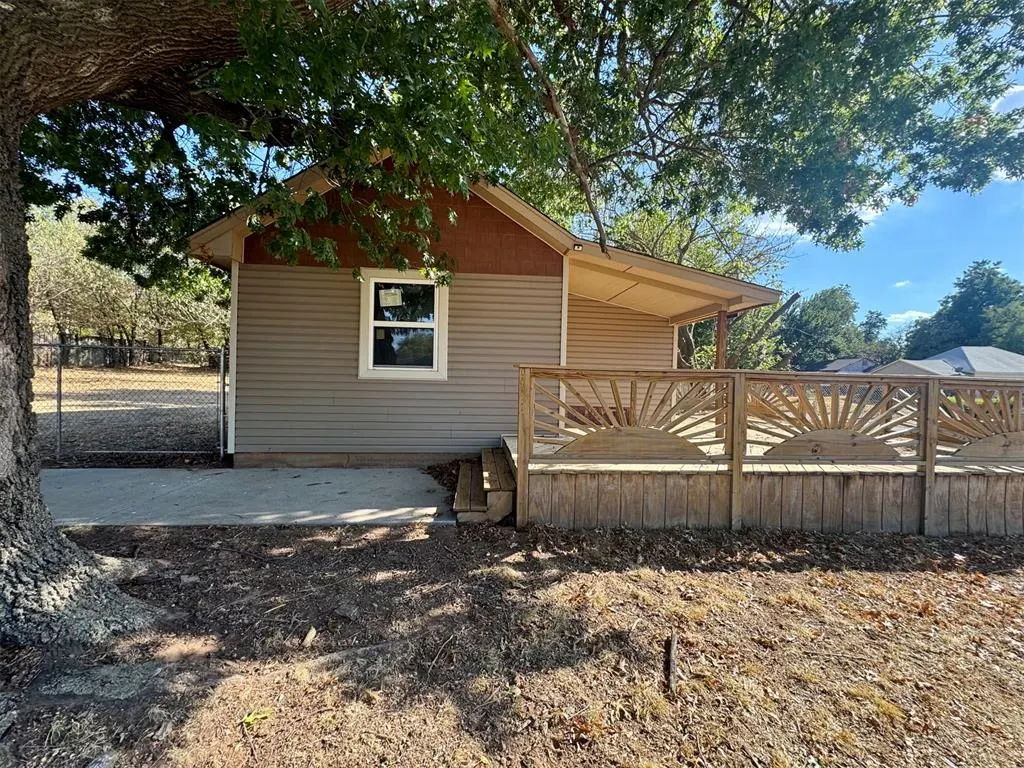 Photo 2 — 1501 S 6th Street, Chickasha, OK 73018