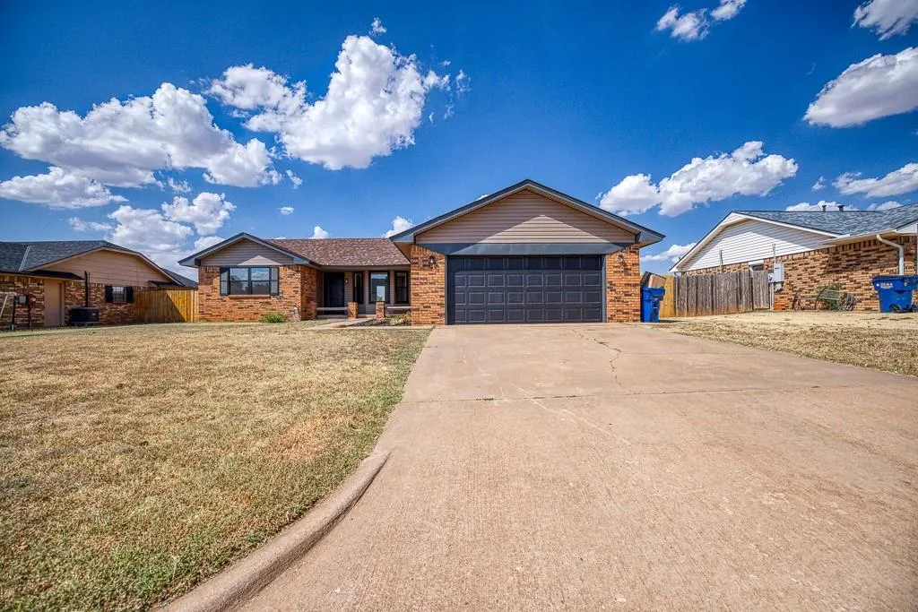 Front exterior — 830 Clark Drive, Kingfisher, OK 73750