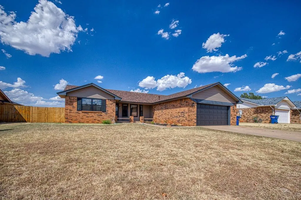 Photo 3 — 830 Clark Drive, Kingfisher, OK 73750