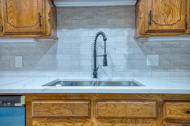Photo 8 — 830 Clark Drive, Kingfisher, OK 73750