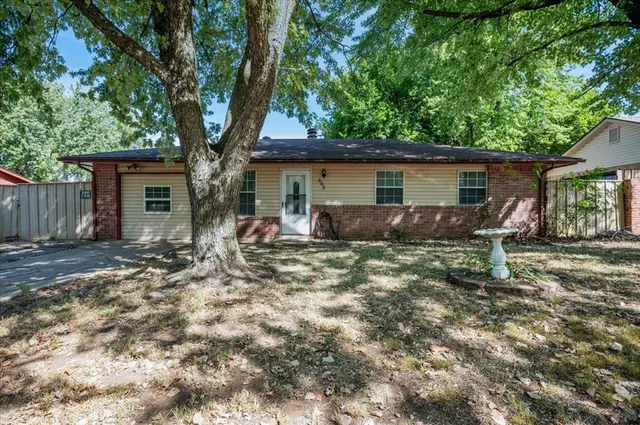 Photo 3 — 505 Meadowlake Drive, Noble, OK 73068