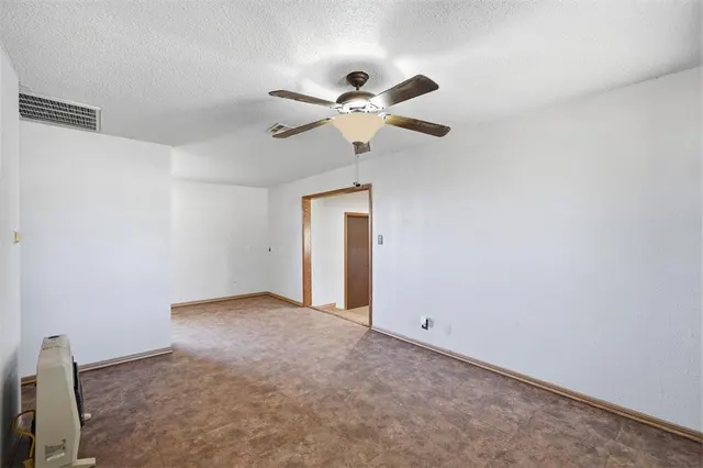Photo 8 — 15801 S County Road 2064 Road, Altus, OK 73521