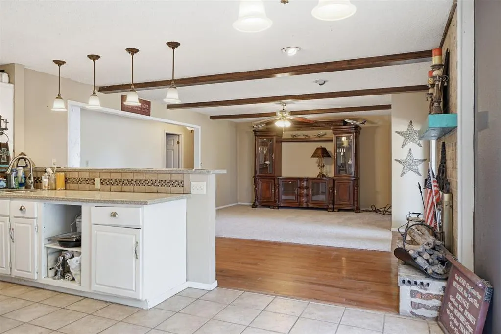 Photo 12 — 20423 E County Road 1567 Road, Altus, OK 73521
