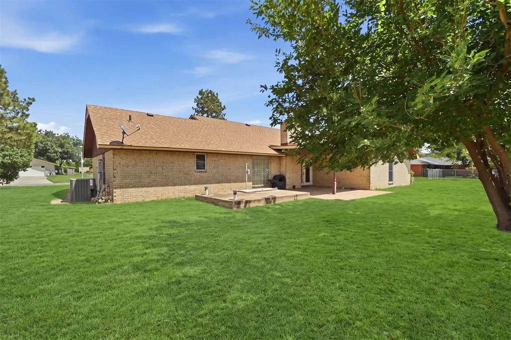 Photo 38 — 20423 E County Road 1567 Road, Altus, OK 73521