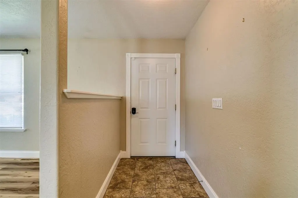 Photo 4 — 216 SW 4th Street, Checotah, OK 74426