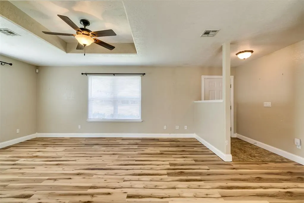Photo 8 — 216 SW 4th Street, Checotah, OK 74426