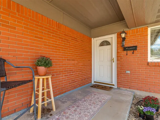 Photo 2 — 220 S Irving Drive, Moore, OK 73160