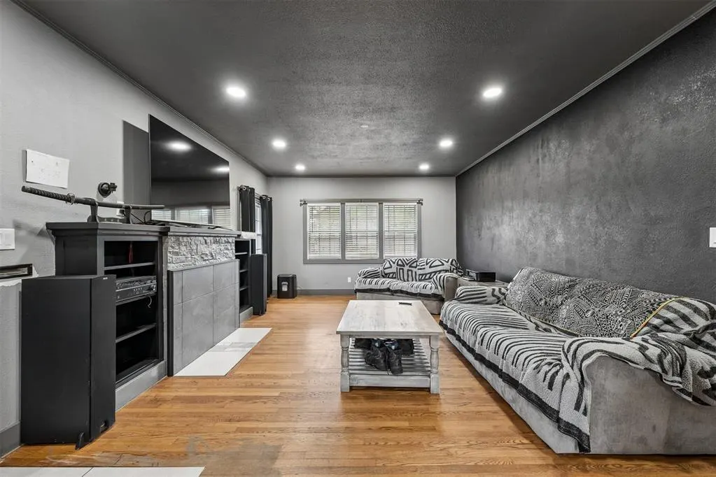 Photo 4 — 802 S 14th Street, Chickasha, OK 73018