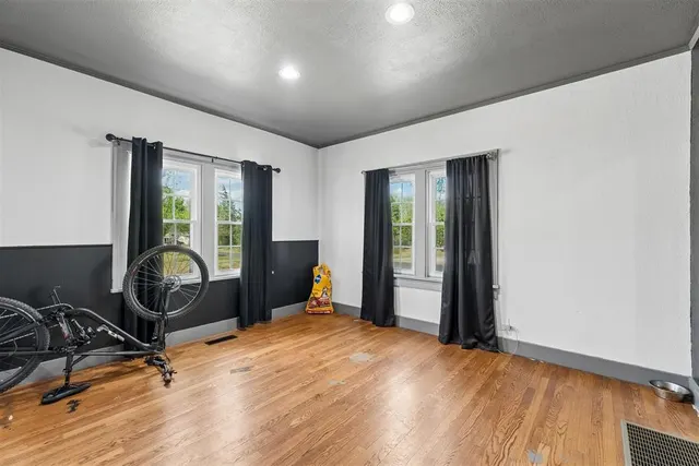 Photo 8 — 802 S 14th Street, Chickasha, OK 73018