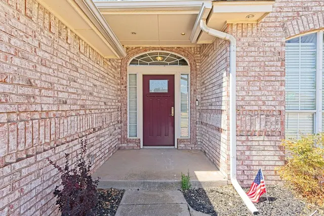Photo 7 — 9301 S Barnes Avenue, Oklahoma City, OK 73159
