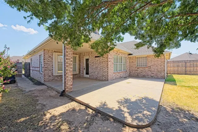 Photo 8 — 9301 S Barnes Avenue, Oklahoma City, OK 73159