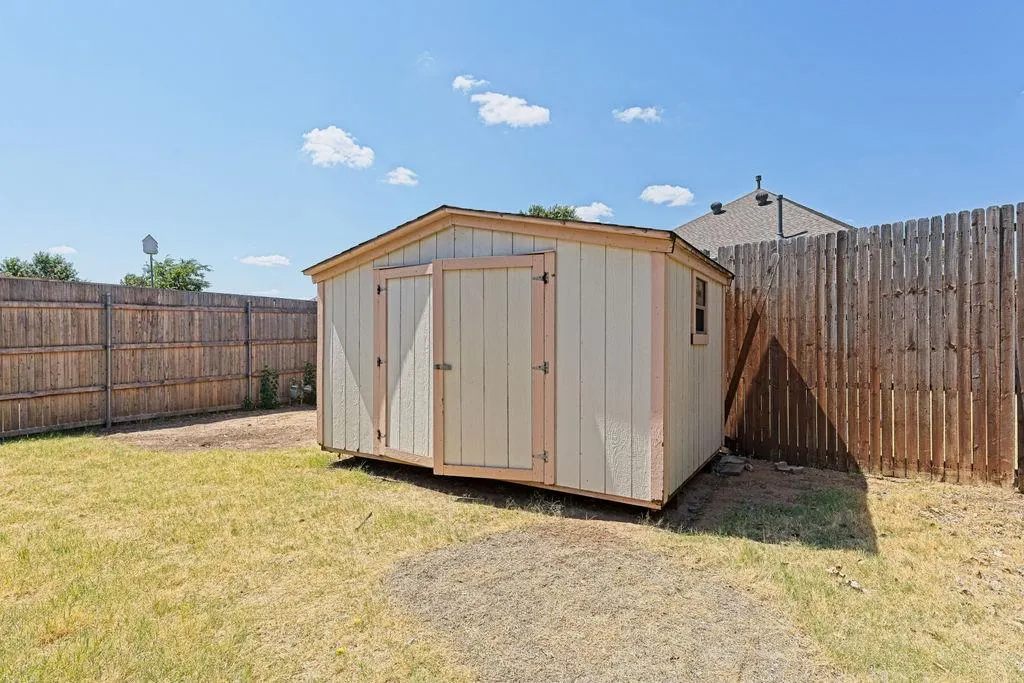 Photo 10 — 9301 S Barnes Avenue, Oklahoma City, OK 73159