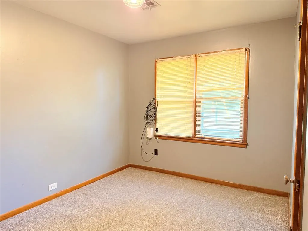 Photo 14 — 503 N Ford Avenue, Stroud, OK 74079