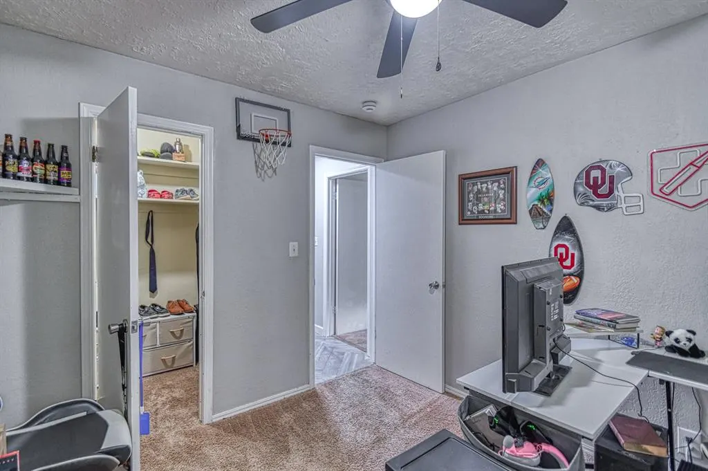 Photo 28 — 2225 W Country Club Road, Chickasha, OK 73018