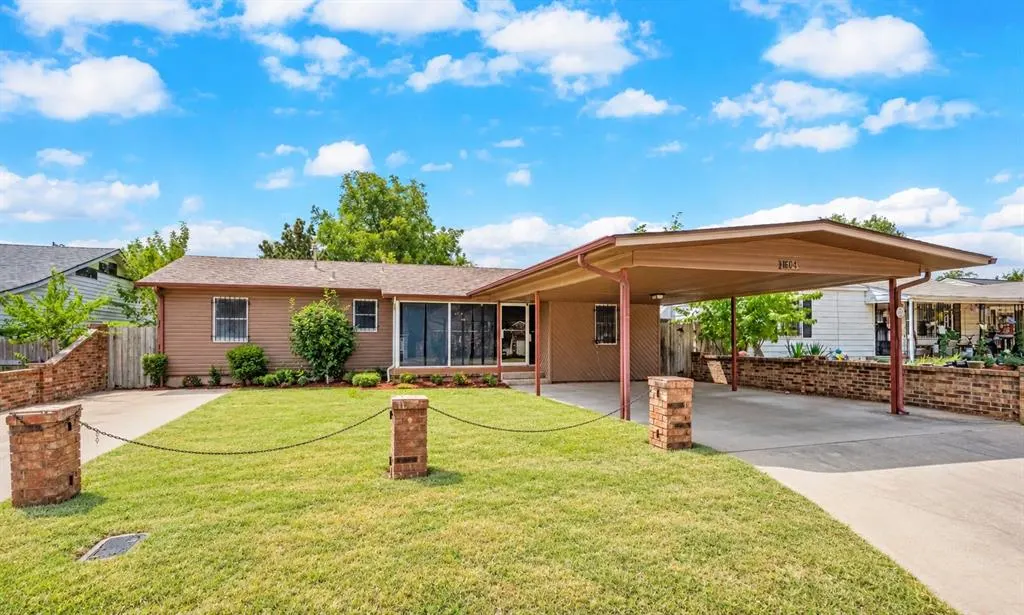 Front exterior — 1804 NW Lindy Avenue, Lawton, OK 73507