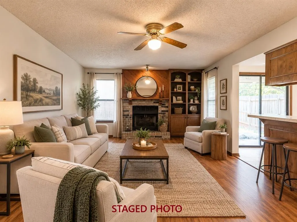 Photo 3 — 105 Woodbridge Circle, Edmond, OK 73012