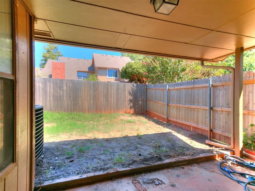Photo 38 — 105 Woodbridge Circle, Edmond, OK 73012