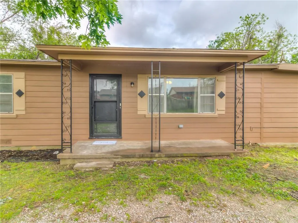 Front exterior — 4324 SE 54th Street, Oklahoma City, OK 73135