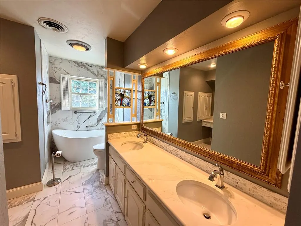 Photo 42 — 116 Caulder Drive, Chickasha, OK 73018