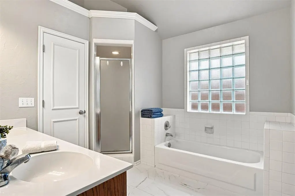 Photo 16 — 112 Kings Court, Edmond, OK 73013