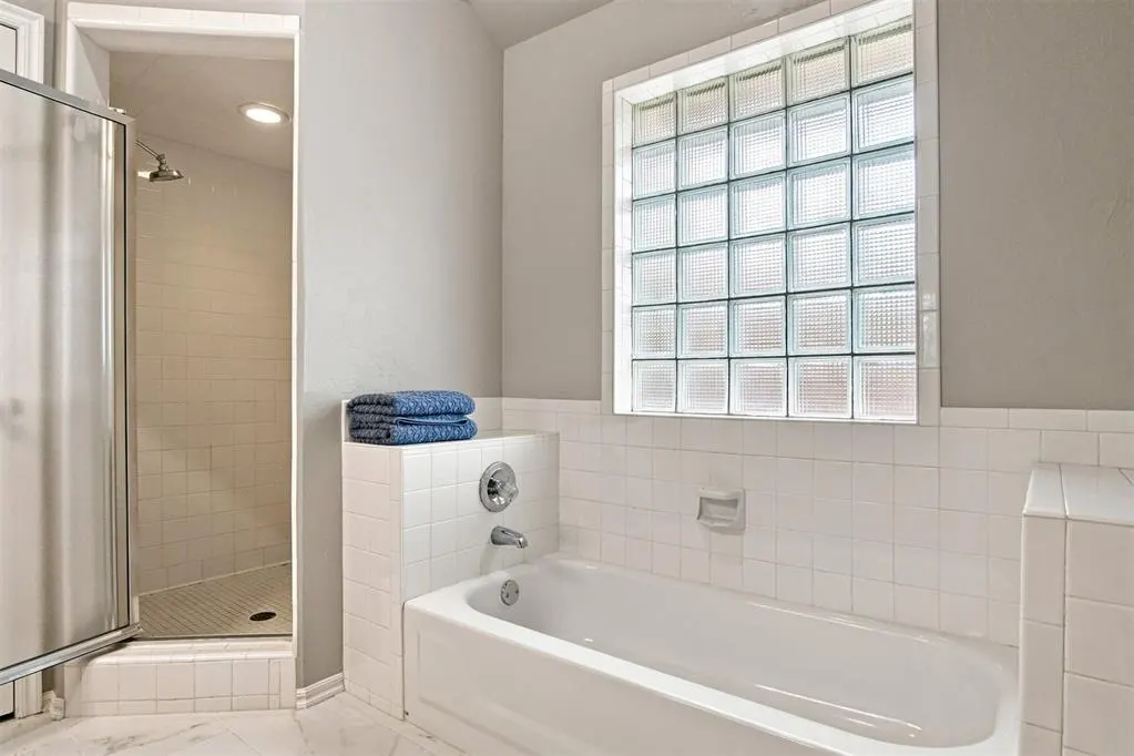 Photo 17 — 112 Kings Court, Edmond, OK 73013