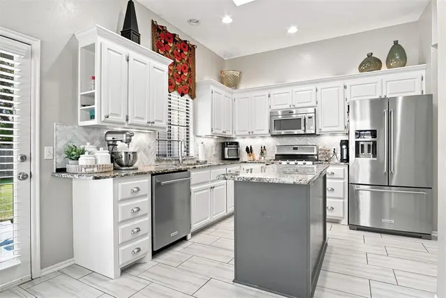 Photo 8 — 112 Kings Court, Edmond, OK 73013