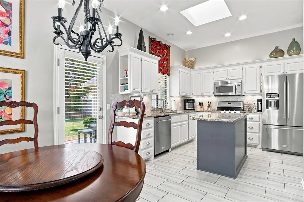 Photo 11 — 112 Kings Court, Edmond, OK 73013