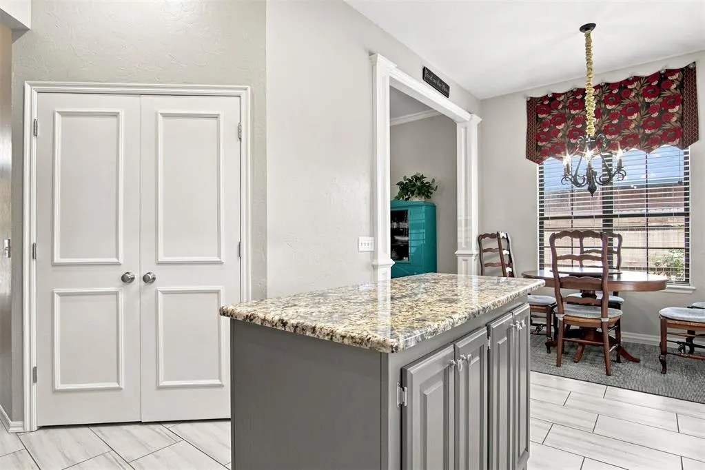 Photo 12 — 112 Kings Court, Edmond, OK 73013