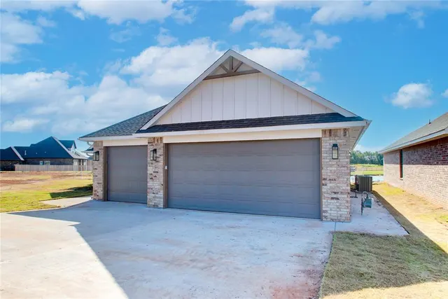 Photo 3 — 2830 Dunham Drive, Norman, OK 73071