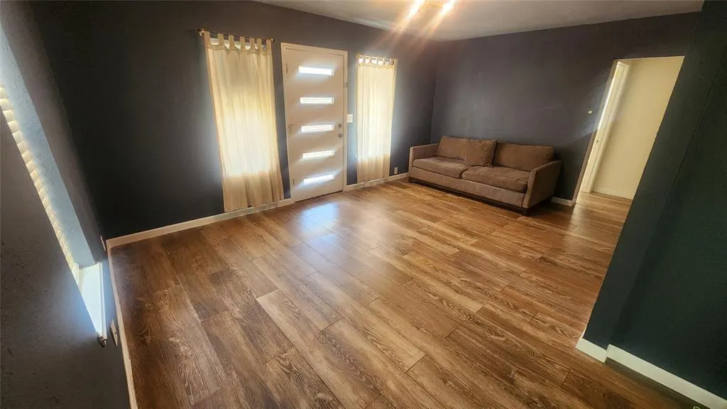 Photo 3 — 2215 NW 38th Street, Oklahoma City, OK 73112
