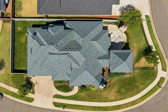 Photo 3 — 16738 Little Leaf Court, Edmond, OK 73012