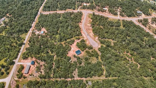 Photo 3 — 2559 Ironwood Trail, Norman, OK 73026