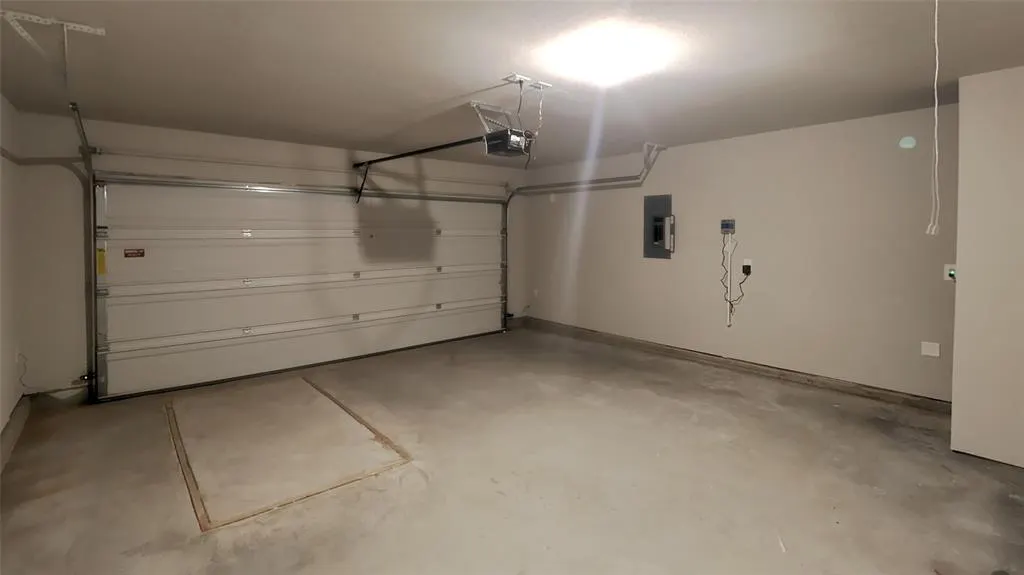 Photo 16 — 10509 NW 25th Street, Yukon, OK 73099