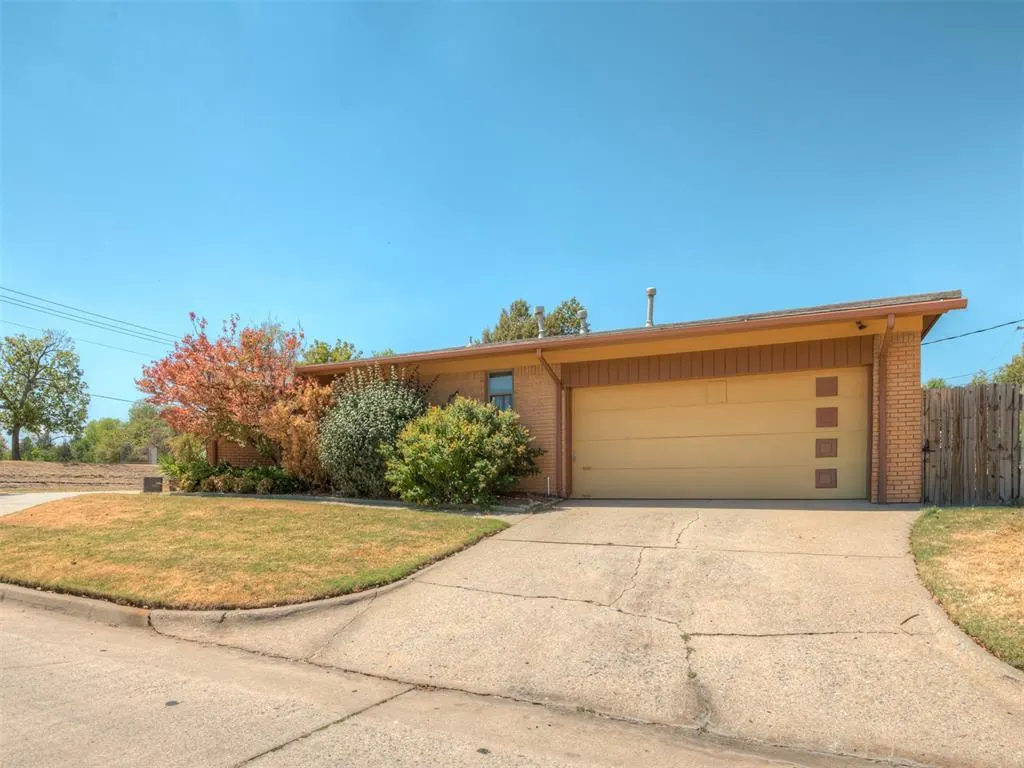 Photo 2 — 4601 NW 57th Street, Oklahoma City, OK 73122