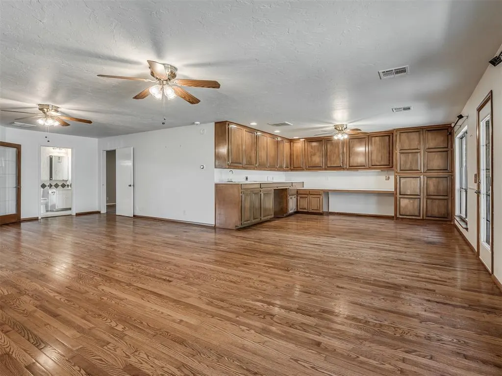 Photo 31 — 4601 NW 57th Street, Oklahoma City, OK 73122