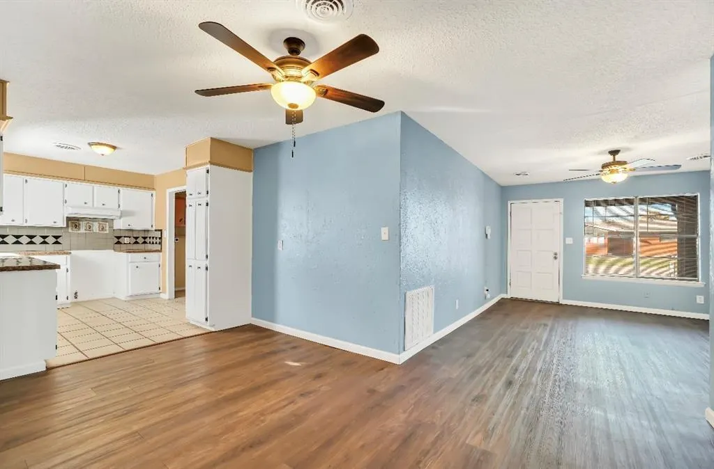 Photo 5 — 932 Hazel Street, Altus, OK 73521