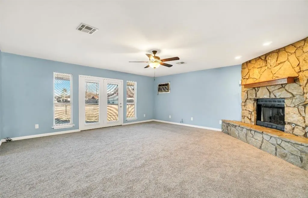 Photo 10 — 932 Hazel Street, Altus, OK 73521