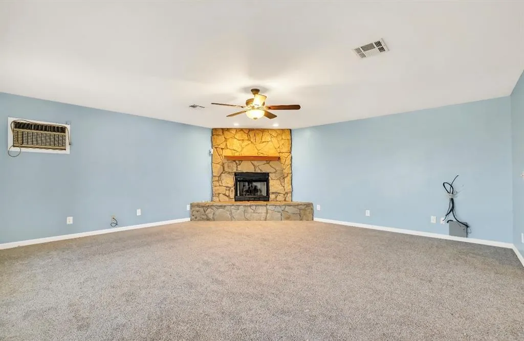 Photo 12 — 932 Hazel Street, Altus, OK 73521