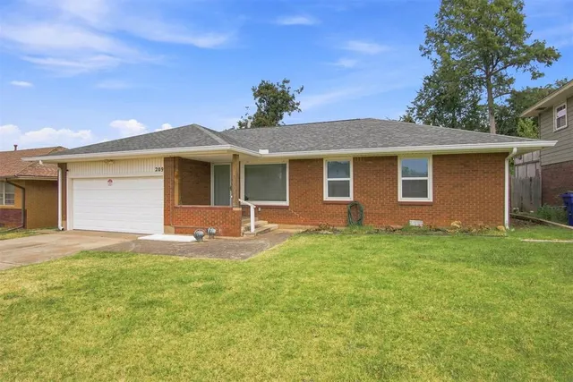 Photo 6 — 209 W Glenhaven Drive, Oklahoma City, OK 73110