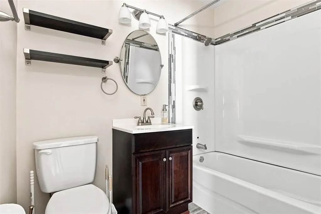 Photo 31 — 209 W Glenhaven Drive, Oklahoma City, OK 73110