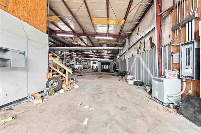 Photo 4 — 3321 E Reno Avenue, Oklahoma City, OK 73117