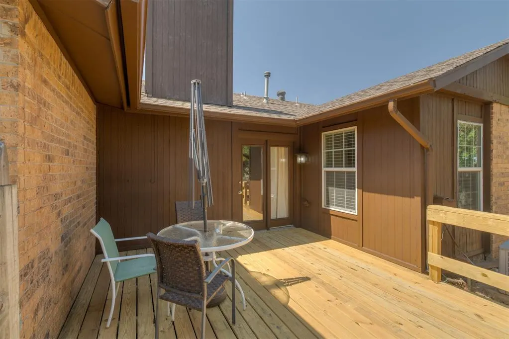 Photo 6 — 716 Stonecroft Circle, Edmond, OK 73034